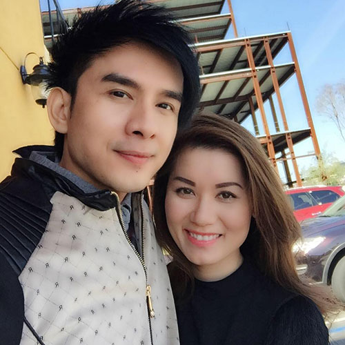 Thủy Tiên khoe ảnh selfie tình cảm với ông xã Đan Trường.