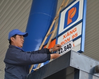 Hôm nay sẽ điều chỉnh giá xăng dầu bán lẻ