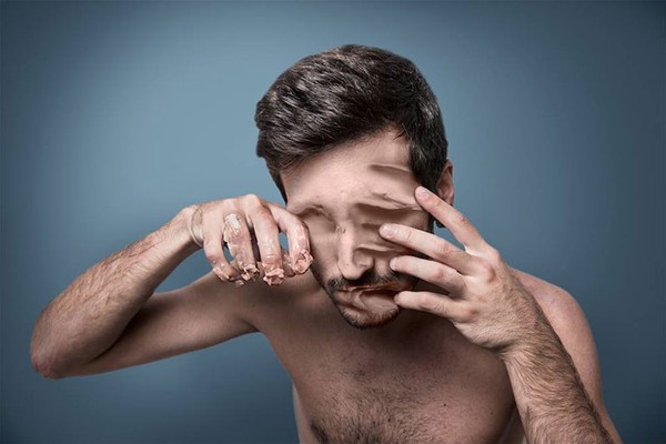 Qua những bức ảnh, Francarneros muốn người xem có thể đoán được một phần nào đó trong tính cách của cậu.