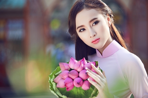 Bí quyết để có Mừng SHBET phiên bản mới 2025 mịn màng như Angela Phương Trinh