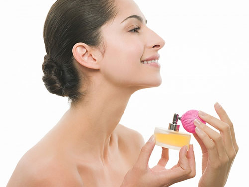 Nguyên tắc sử dụng nước hoa mùa hè bắt buộc bạn phải nhớ