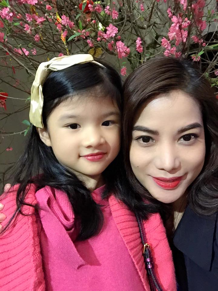 Biệt thự của Trương Ngọc Ánh nằm ngay khu biệt thự cao cấp Thảo Điền, quận 2, TP.HCM. Đây là nơi có hàng loạt tòa nhà cao ốc, ngôi biệt thự hoành tráng.