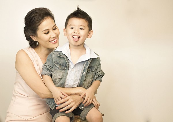Thân Thúy Hà cũng từng cho biết, cô không hối hận khi quyết định làm mẹ đơn thân.