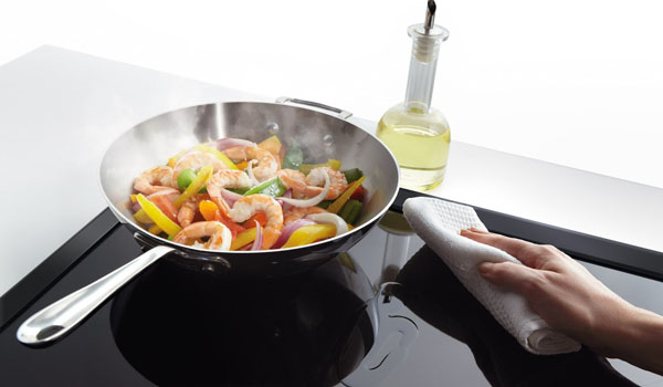Mẹo sử dụng bếp từ an toàn hữu ích cho chị em