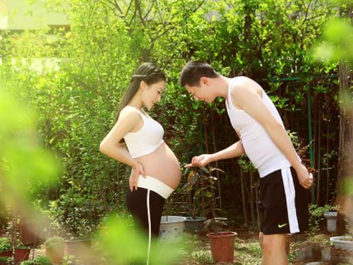 Thai nhi dễ nhiễm thói xấu của mẹ