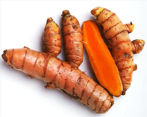 Trị tàn nhang cấp tốc với củ nghệ, củ cải