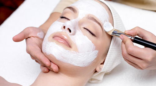 Kinh dị với mốt làm đẹp bằng bao quy đầu của nam giới