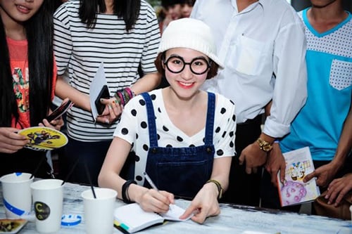 Ngân Khánh bất ngờ tuyên bố rút lui khỏi showbiz?