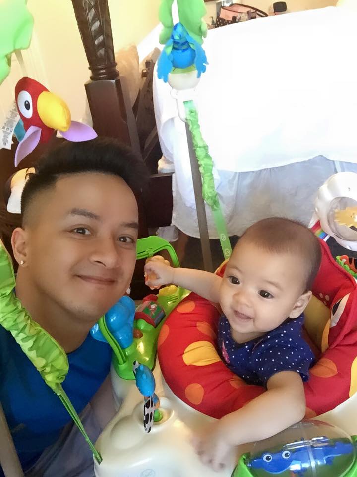 Cao Thái Sơn nhí nhảnh tạo dáng cùng fan nhí.