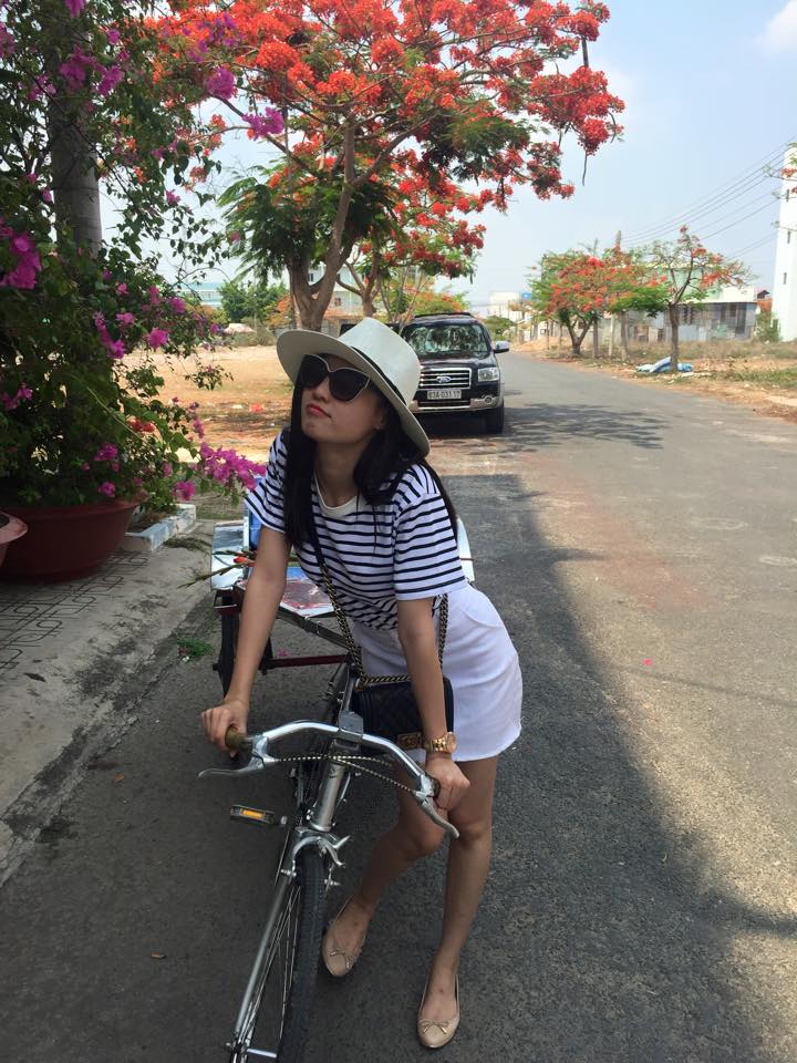 Ninh Dương Lan Ngọc trở lại với 'nghề xe ôm' trong bộ phim mới.