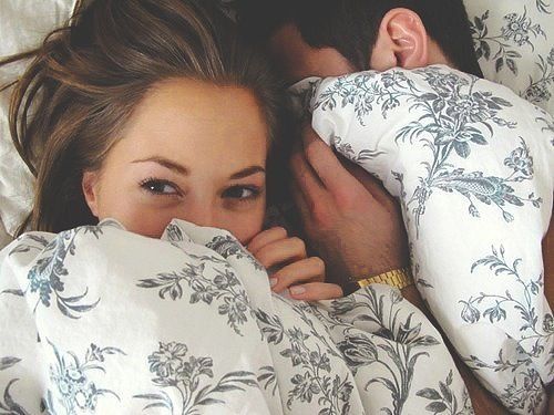 Giúp giấc ngủ ngon và sâu hơn - việc không mặc quần áo giúp bạn thả lòng hoàn toàn, khiến tinh thần trở nên thoải mái tự do, giúp bản thân giảm stress rất hiệu quả và có được giấc ngủ sâu và ngon hơn.