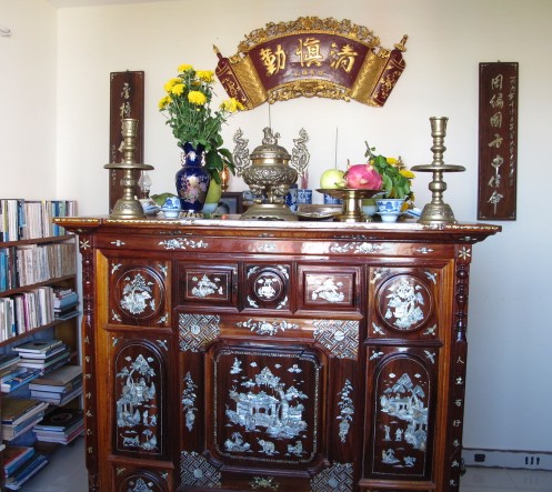 Những điều đại kỵ khi lập bàn thờ theo phong thủy