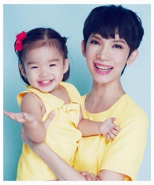 Cô không có được vẻ đằm thắm, dịu dàng nhưng bù lại sự quyến rũ đến từ cá tính mạnh mẽ và phong cách lạnh lùng luôn khiến công chúng vô cùng ấn tượng với Xuân Lan.