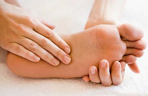 Dấu hiệu ở chân cảnh báo bạn bị tiểu đường