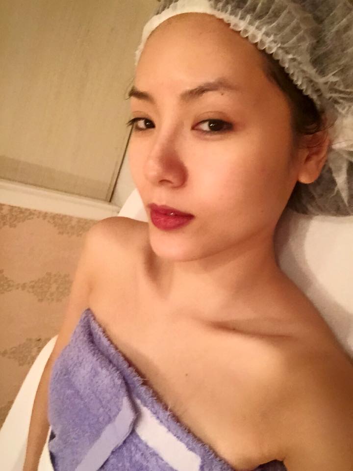 Phương Linh đi chăm sóc da cô được khen: 'da săn chắc như gái đôi mươi'.