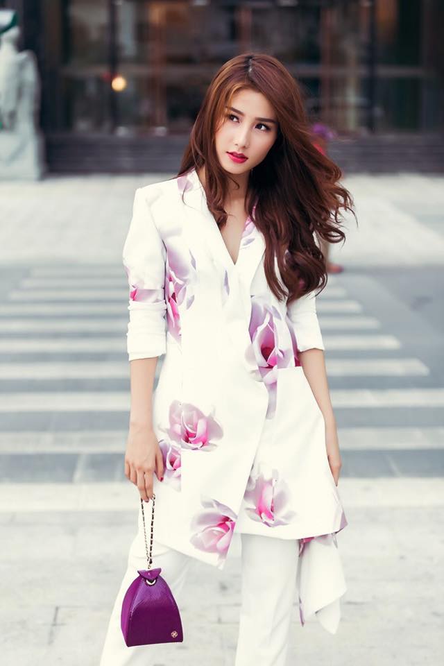 Diễm My yêu kiều trong bộ ảnh thời trang hè.