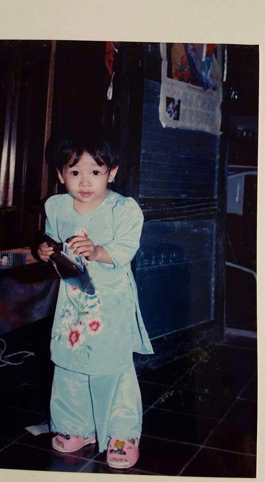 Chi Pu khoe ảnh đáng yêu ngày bé.