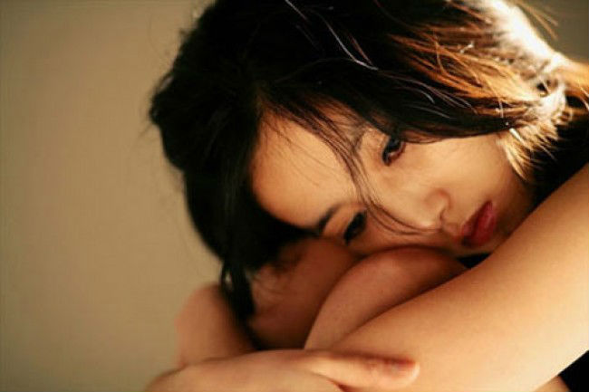 Chồng nằm viện, vợ dẫn tình cũ về nhà ân ái