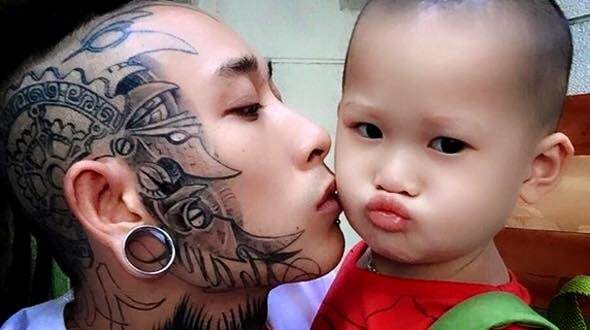 Tâm thư cảm động của ông bố xăm trổ 9X gửi con trai 3 tuổi