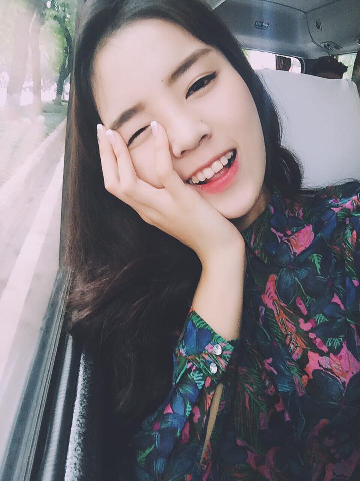 Hoa hậu Kỳ Duyên hồn nhiên như teen.