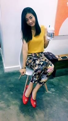 Ngô Thanh Vân dịu dàng xuống phố đầu tuần.