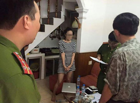 Hé lộ nhiều tình tiết về “thánh cô” bêu xấu sao Việt