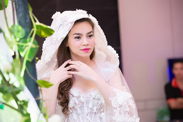 Hồ Ngọc Hà và hai lần điêu đứng vì lùm xùm tình ái, hôn nhân