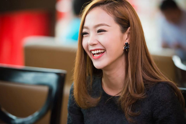 Minh Hằng: 'Tôi không quá cao tay để giấu chuyện yêu'