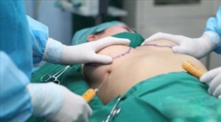 Cô gái trẻ Shbet888 tiền thưởng cực khủng ngực để giấu 1kg ma túy vẫn bị bắt