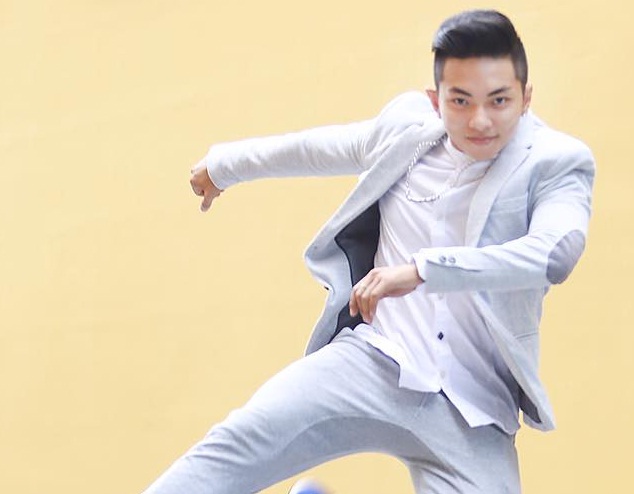 Bạn trai 9X của Khánh Thi bị chê 