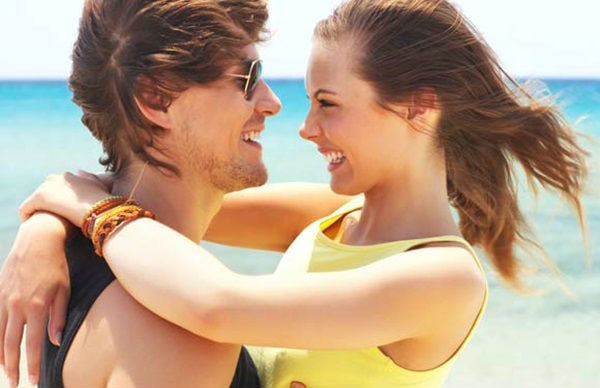 Thú vui ham muốn “tình dục” của cô gái 20 tuổi