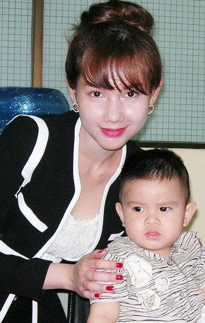 Vẻ đẹp dịu dàng của cô khiến người hâm mộ vô cùng thích thú.