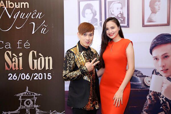 Diễm Hương đi dự lẽ ra mắt album mới của Nguyên Vũ.