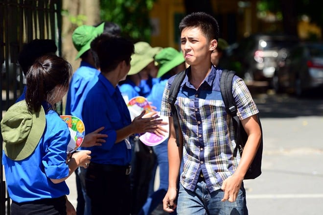 Dịch MERS vào đề Toán thi TPHT quốc gia 2015