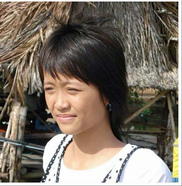 Đây là hình ảnh hồi cấp 2 của cô.