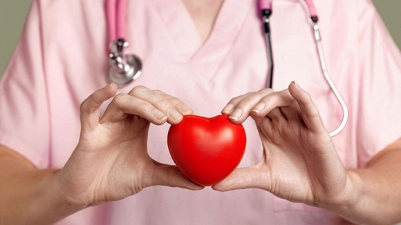 Để biết liệu bạn đang phải đối mặt với bệnh tim hay không, bạn nên nhớ rằng sự kích động bình thường như hồi hộp hay làm việc đột ngột quá sức cũng khiến bạn cảm thấy khó thở và tim đập nhanh hơn...