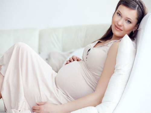 Mang bầu: Tử cung mở rộng hơn 500 lần