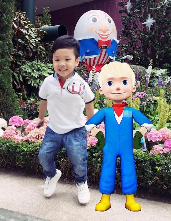 Con trai lớn nhà Đan Lê càng lớn càng dễ thương, bảnh bao.