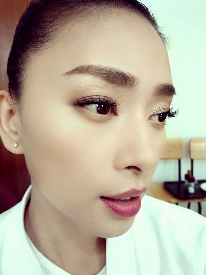Ngô Thanh Vân được khen là da mặt đẹp và trẻ trung dù đã 36 tuổi.