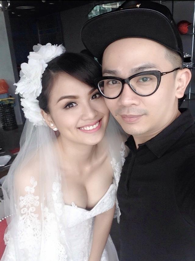 Diễm Hương làm cô dâu xinh đẹp.