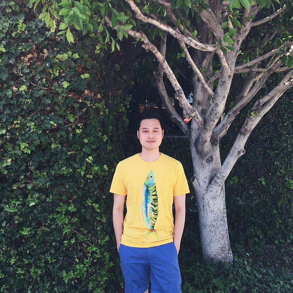 Dù rời xa showbiz nhưng tên tuổi và hình ảnh Quang Vinh vẫn thường xuyên xuất hiện trên các mặt báo.