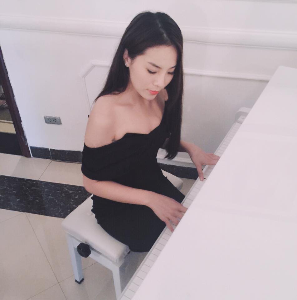 Hoa hậu Kỳ Duyên lần đầu trổ tài chơi đàn.