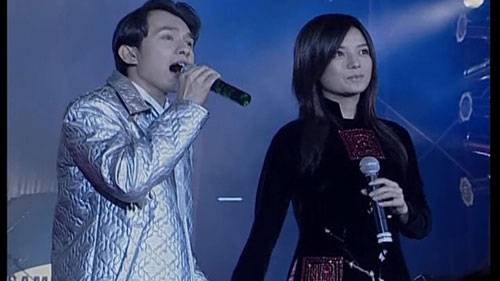Đan Trường tóc rẽ ngôi, song ca tình cảm cùng Triệu Vy
