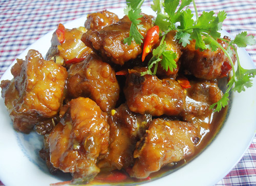 Cách làm sườn sốt me, tôm sốt me quyến rũ cả nhà