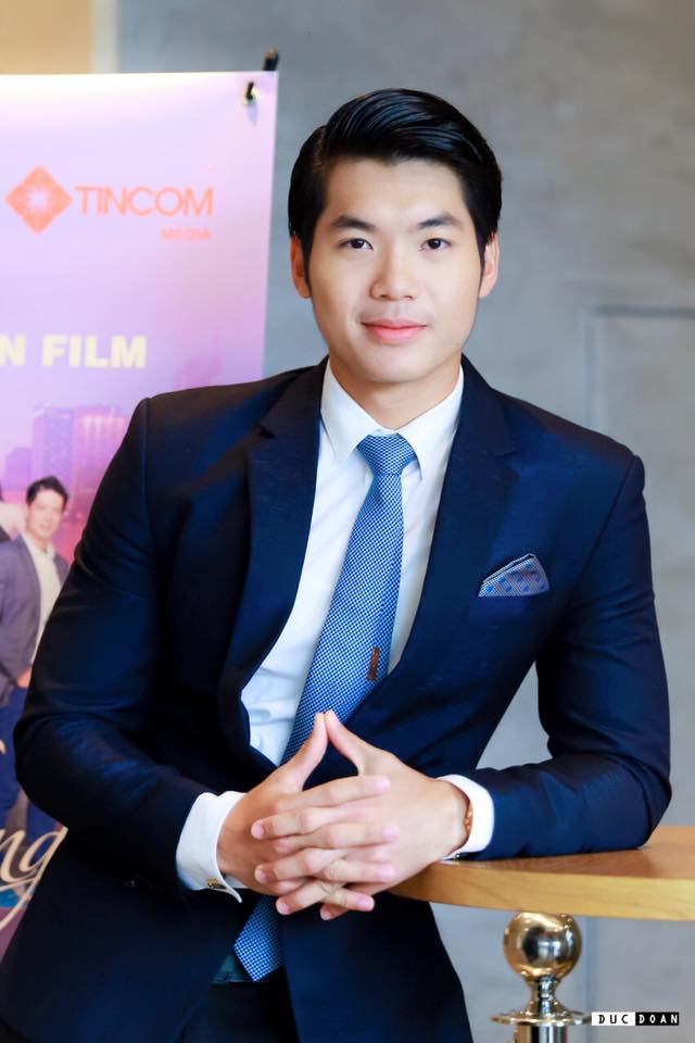 Trương Nam Thành bảnh bao, lịch lãm.
