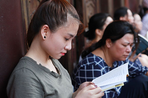Đây cũng là dịp để các bạn trẻ tưởng nhớ công ơn sinh thành dưỡng dục của cha mẹ.