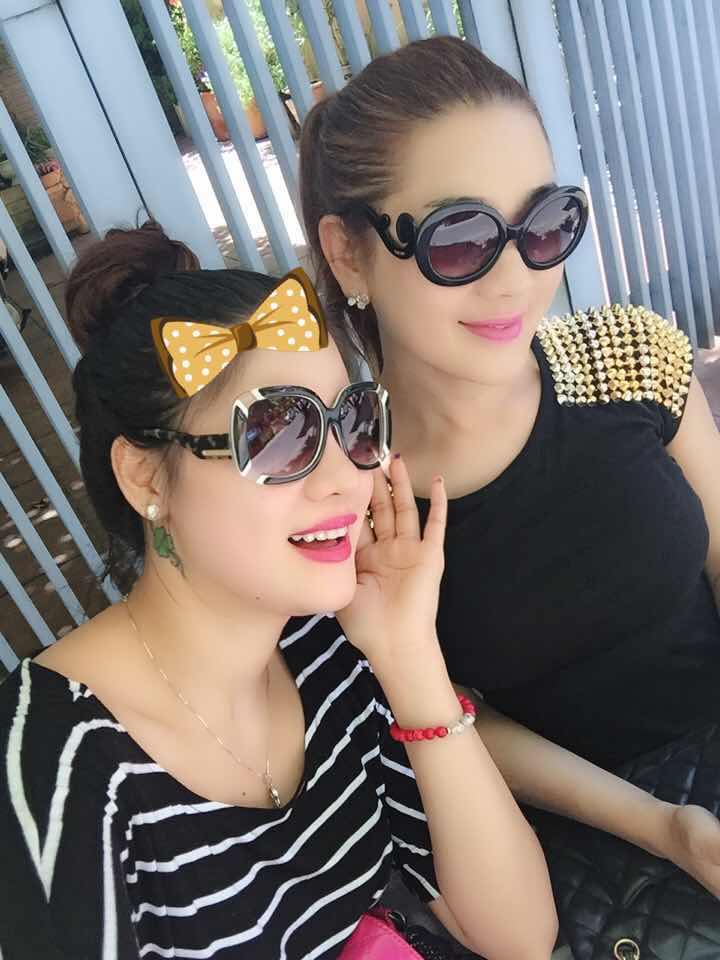 Lâm Chi Khanh xinh tươi, hẹn hò cùng bạn gái