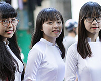 Nữ sinh cả nước duyên dáng ngày khai trường