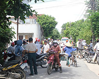 Phát hiện thi thể hai mẹ con chết trong tư thế treo cổ