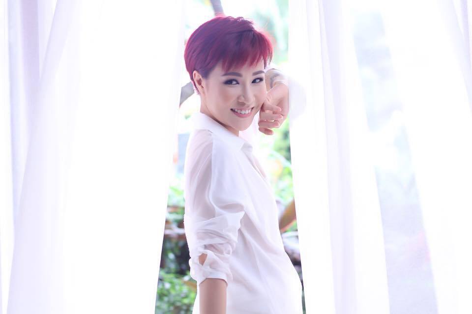 Uyên Linh 'mỏng manh' nhưng... rất cá tính với Shbet123 Link Vào ShBet Mới Nhất tém.